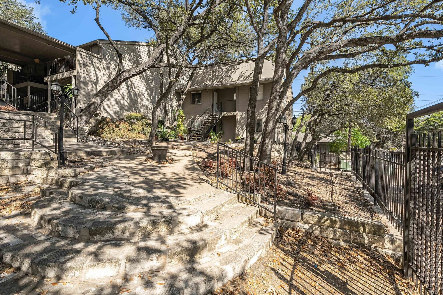 Building Photo - 3018 S 1st St