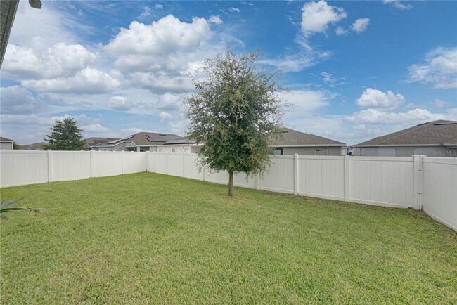 Building Photo - 2235 Pigeon Plum Dr