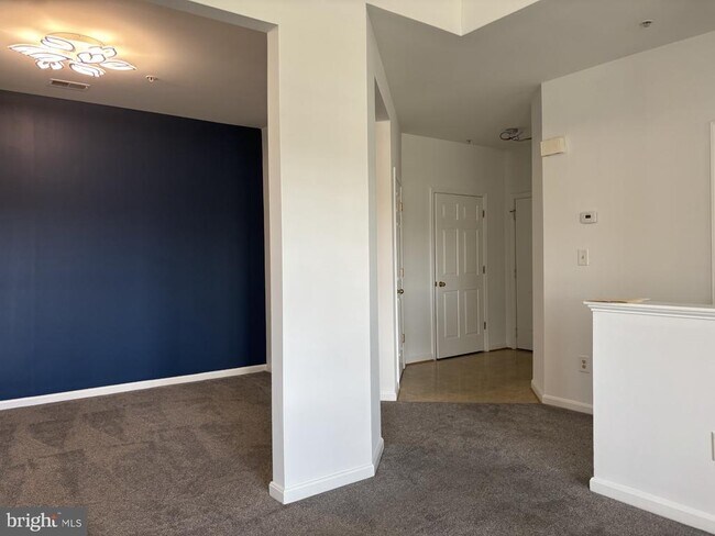 Building Photo - 594 Hopkins Landing Dr