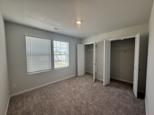 Building Photo - 5037 Fallmeade Rd