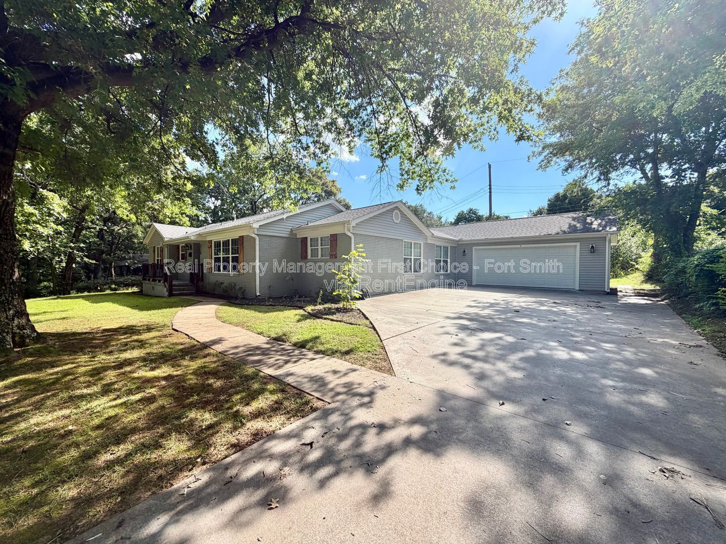 Building Photo - 2120 Garner Ln
