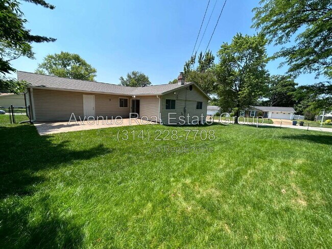 Building Photo - 11035 Crimson Dr