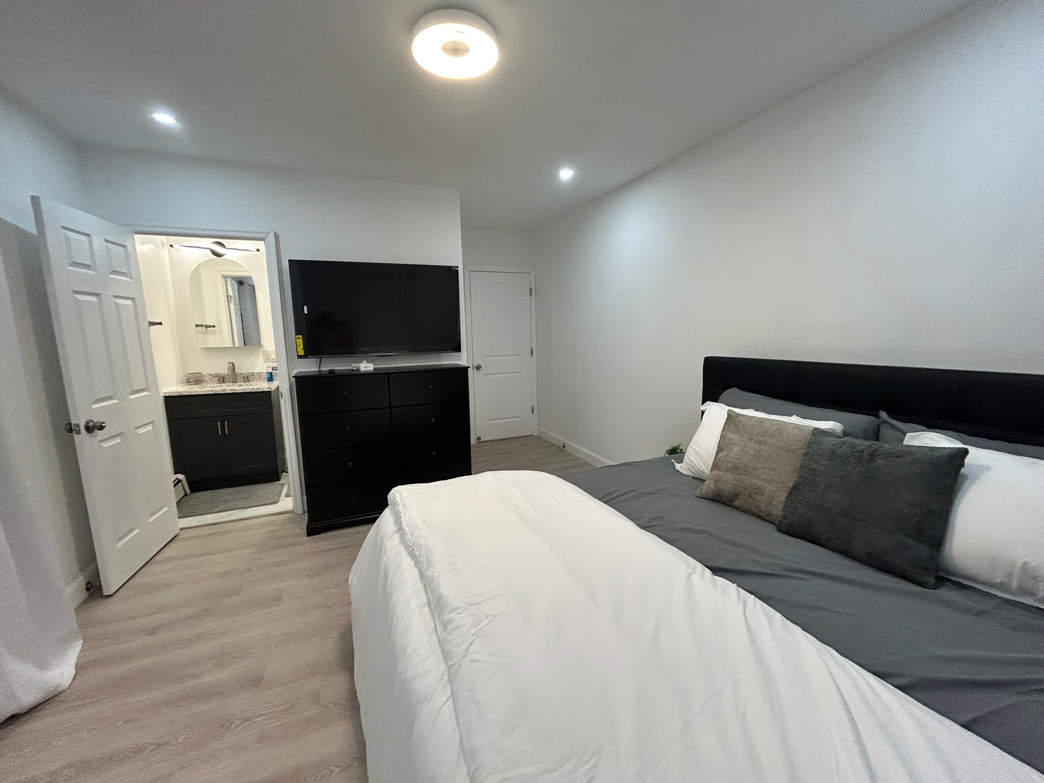 Building Photo - 8526 167th St