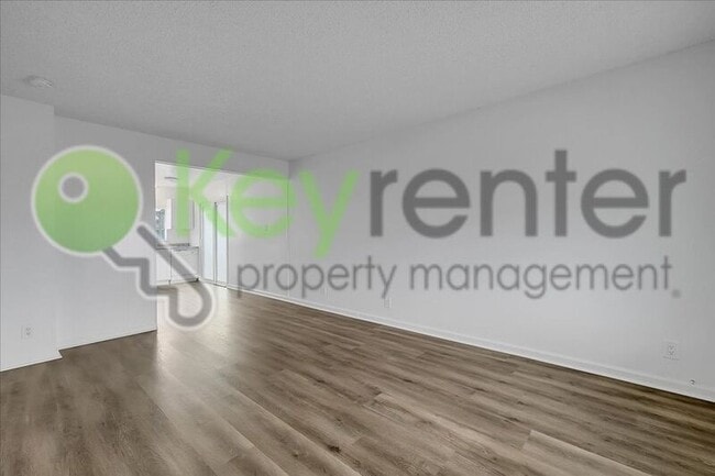 Building Photo - 3540 Grant Park Dr