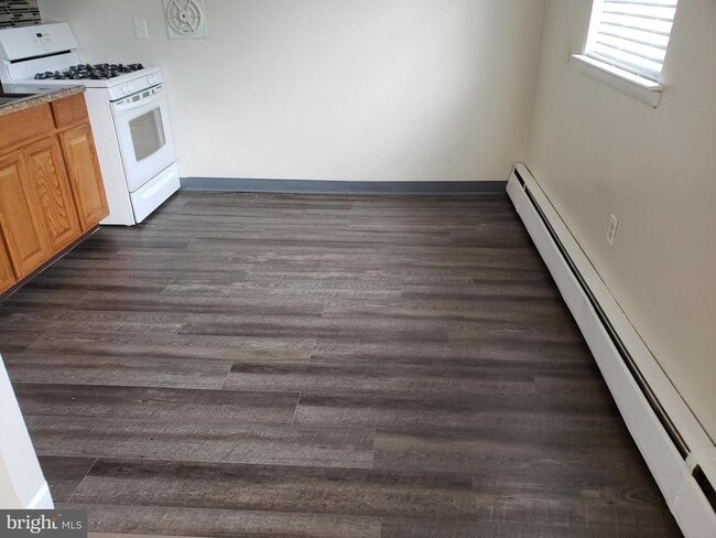 Building Photo - 737 Borbeck Ave