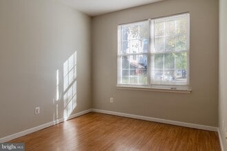 Building Photo - 42806 Smallwood Terrace