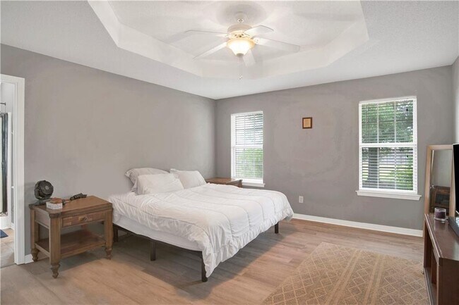 Building Photo - 3546 Viking Ct
