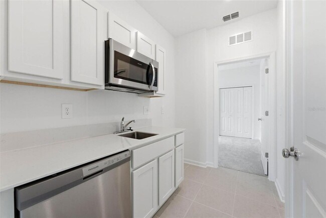 Building Photo - 5157 Green Belt Dr