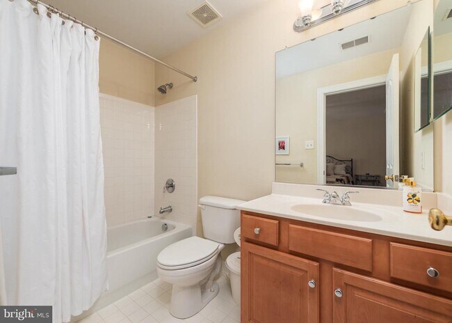 Building Photo - 6263 Trotter Rd