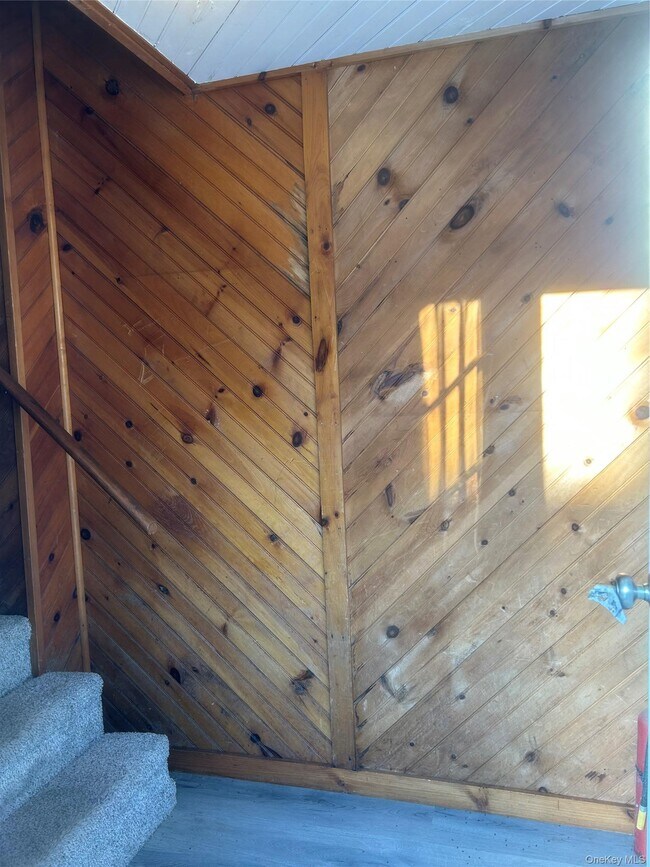 Building Photo - 100 Richardson Ave