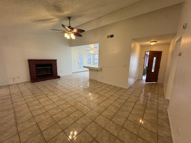 Building Photo - 6348 N Genoa Ave