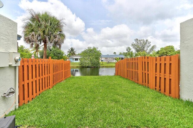Building Photo - Southwest 8th Street, North Lauderdale, FL 33068 - 3 BR 2.5 BA townhouse