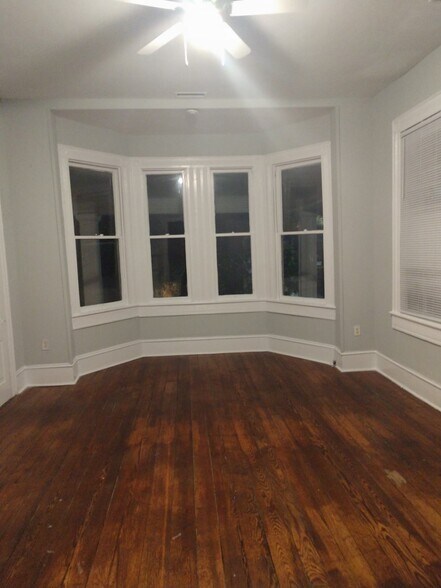 Building Photo - 215 N 5th Ave