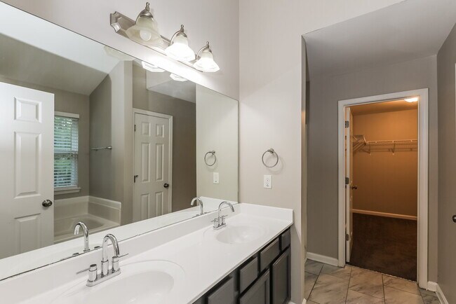 Building Photo - 3584 Elk Horn Trail
