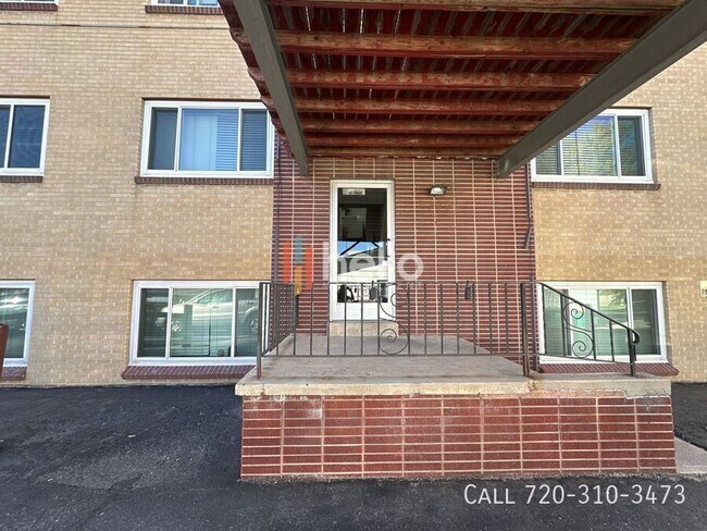 Building Photo - 3650 S Lincoln-1