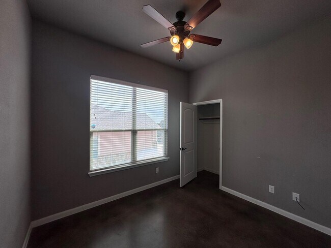 Building Photo - 200 Mauna Kea Ln