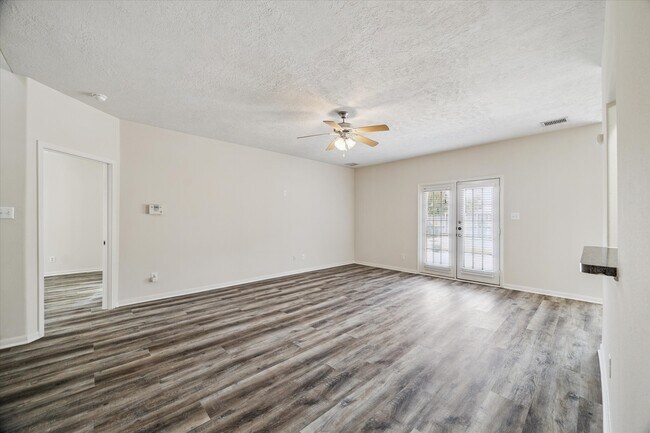 Building Photo - 4918 Comal River Loop