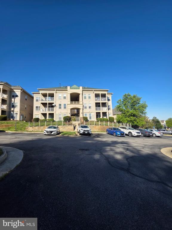 Building Photo - 1055 Gardenview Loop