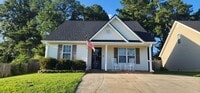 Building Photo - 2018 Shoreline Dr