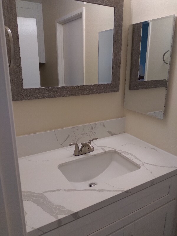 Building Photo - 9808 Shirley Gardens Dr