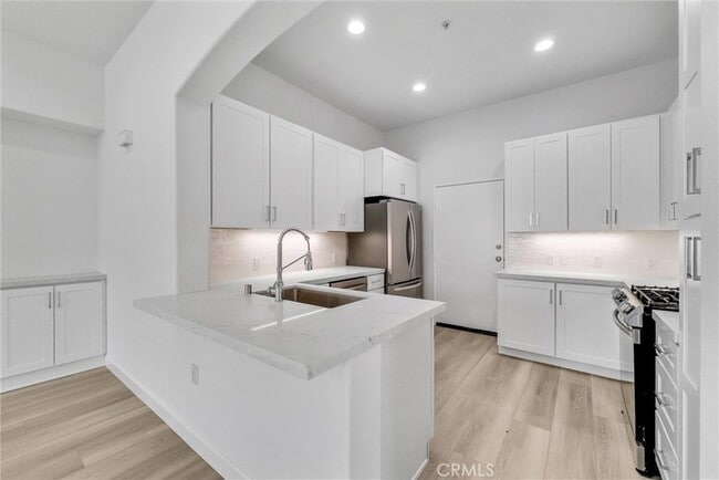 Building Photo - 6 Celano Ct