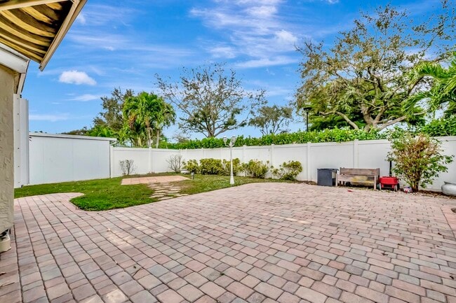 Building Photo - 22360 Overture Cir