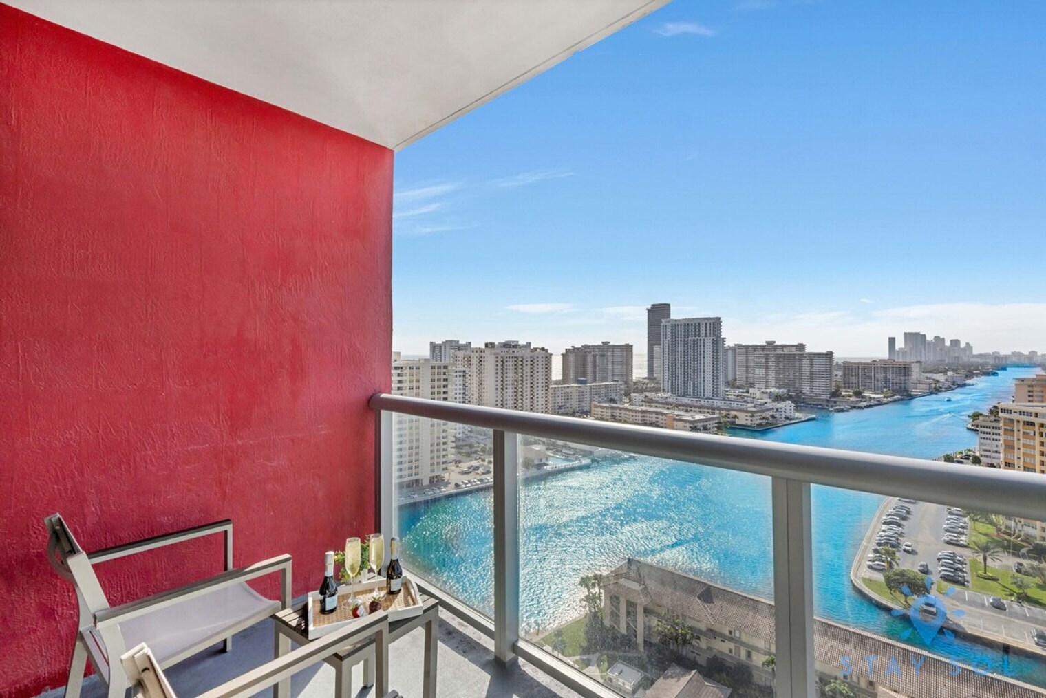 Building Photo - 2602 E Hallandale Beach Blvd