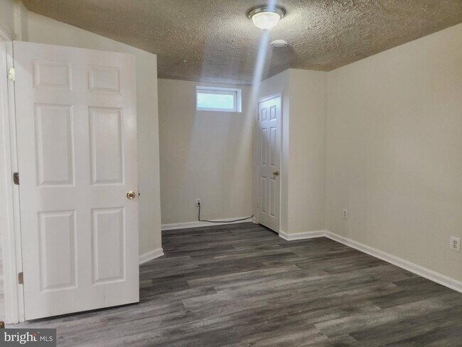 Building Photo - 406 Clairborne St