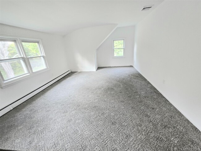 Building Photo - 202 Peekskill Hollow Rd