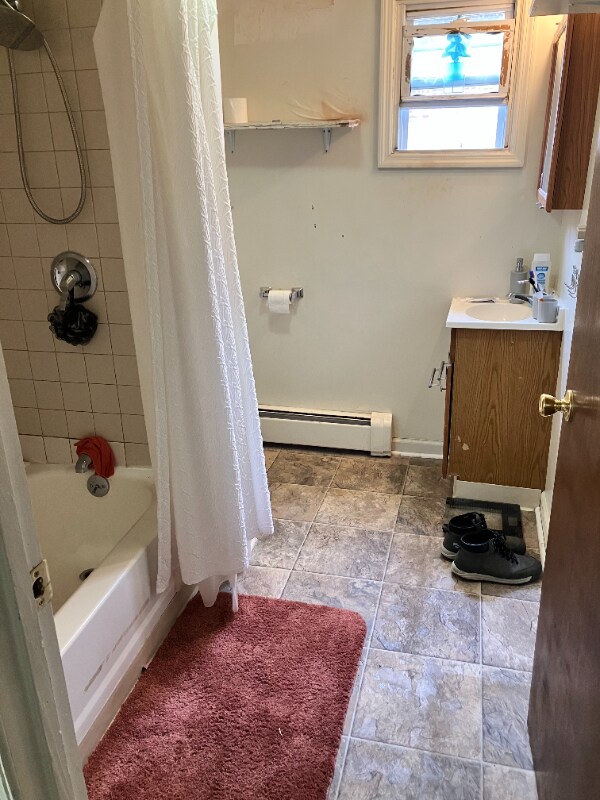 Building Photo - 447 3rd St