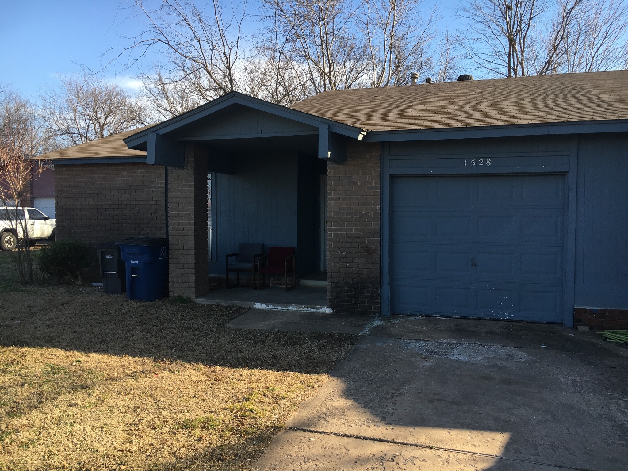 Building Photo - 1528 E 66th Pl