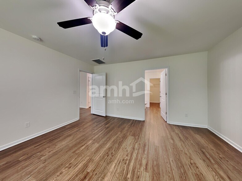 Building Photo - 130 Orion Way