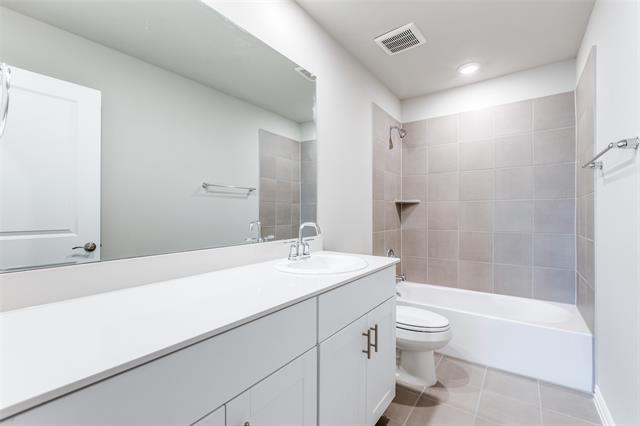 Building Photo - 1407 Mahogany Dr