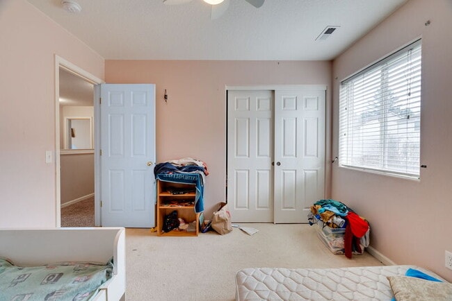 Building Photo - 16552 NE Pacific Terrace