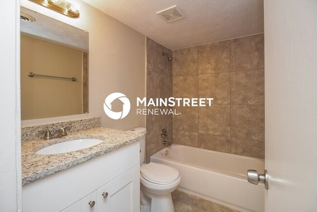 Building Photo - 3 Bedroom Pet-Friendly Home in Lithonia, GA with Main Street Renewal