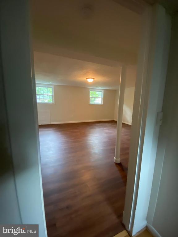 Building Photo - 3137 Creswell Dr