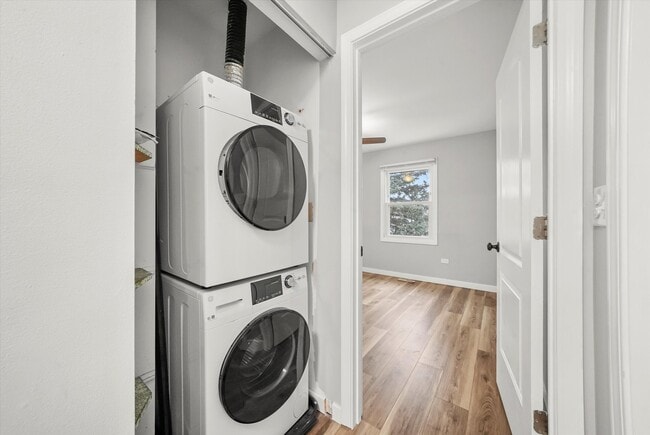 Building Photo - 1033 Glouchester Harbor