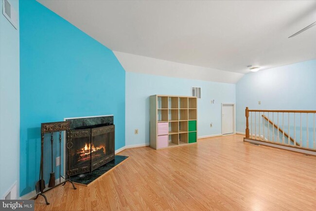 Building Photo - 2048 Pieris Ct