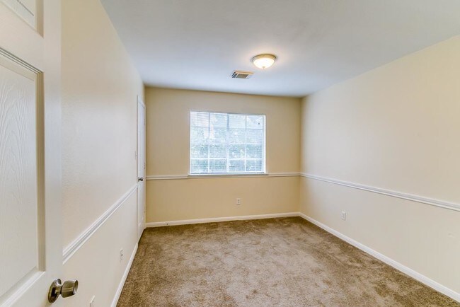 Building Photo - 23711 Welch House Ln