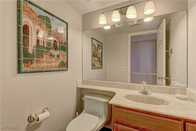 Building Photo - 8700 Captains Pl