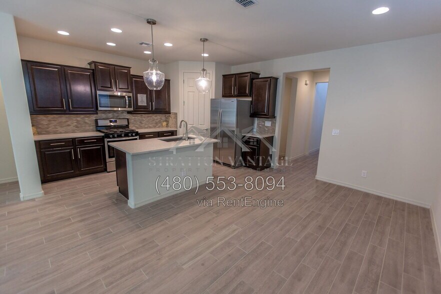 Building Photo - 5434 S Vincent