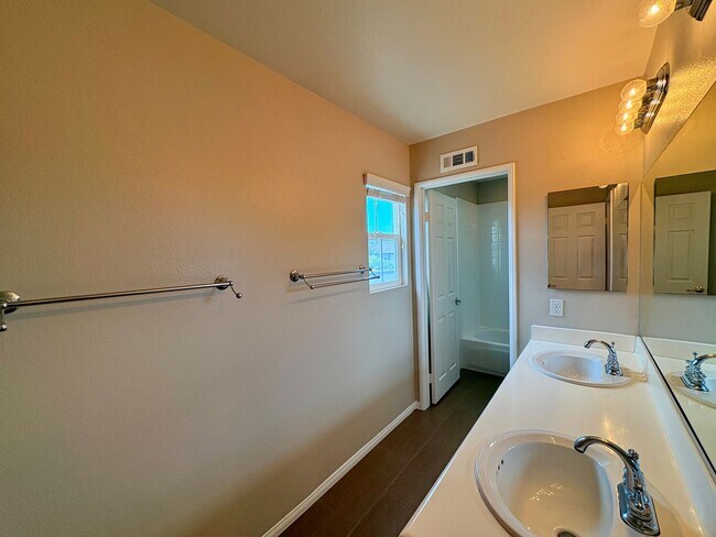 Building Photo - 5216 Timber Branch Way