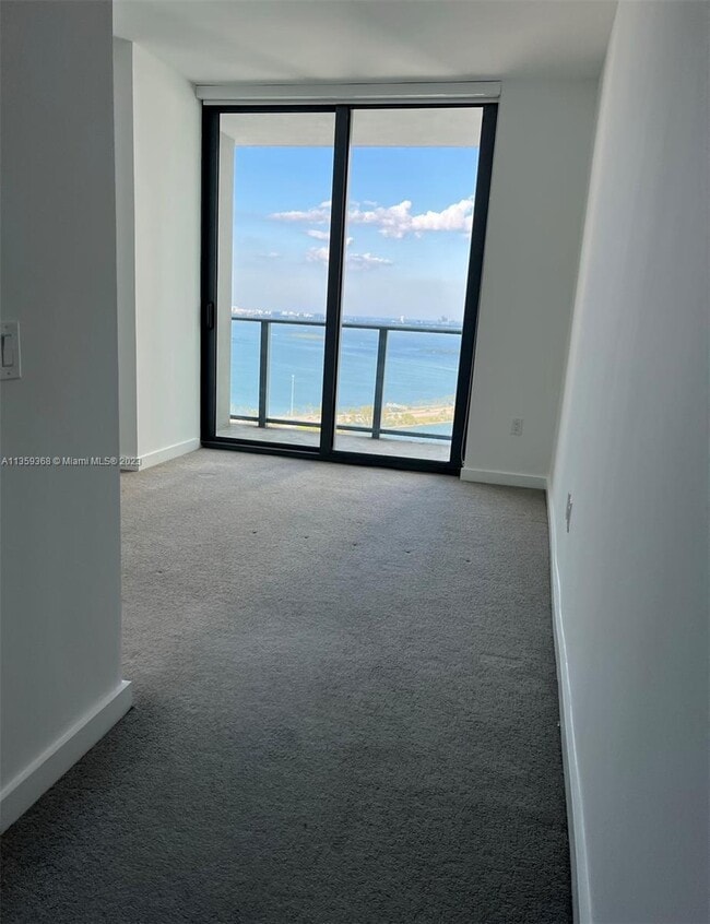 Building Photo - 501 NE 31st St