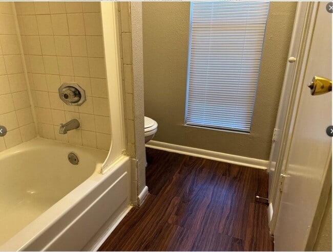 Building Photo - 2200 Cypress Landing Rd