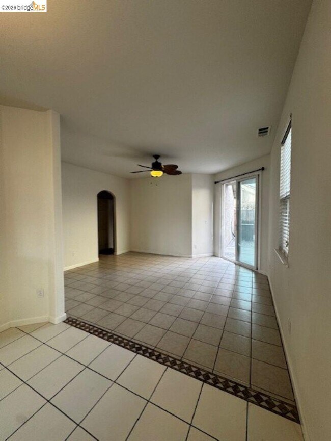 Building Photo - 8224 Shay Cir