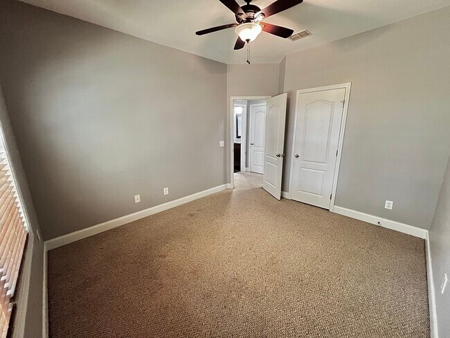 Building Photo - 451 Moriah Ln