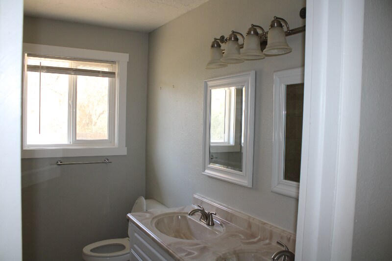 Building Photo - 575 Crimson Cir