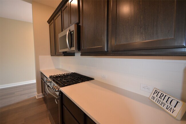 Building Photo - 3207 Kindred Wy