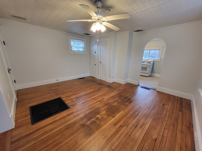 Building Photo - 3688 NY-43