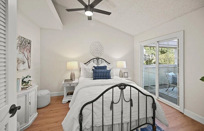 Building Photo - Cozy 3BD/2.5BA Single-Family Home Minutes from Downtown Pleasanton